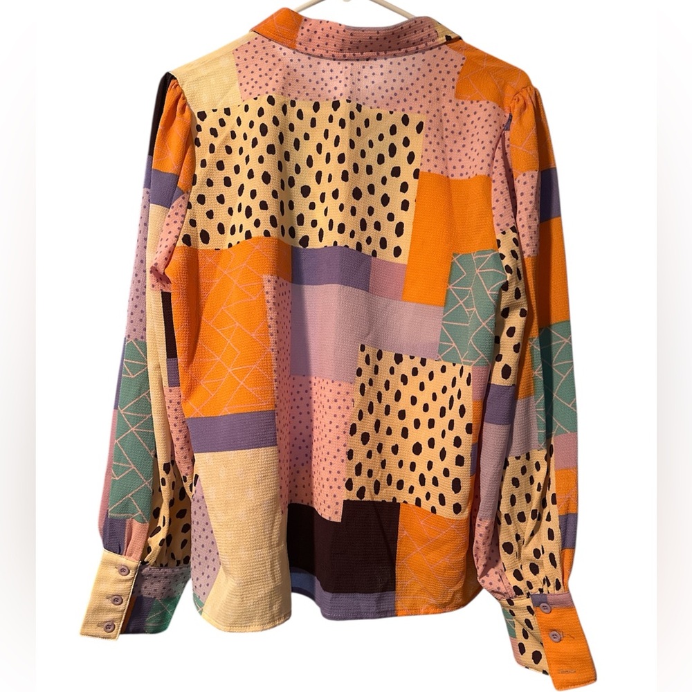 Geometric/Abstract Women's Button-Up Blouse - Picture 2 of 4